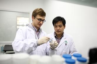 多角度PK审视全球在研新药：未来由谁主导？